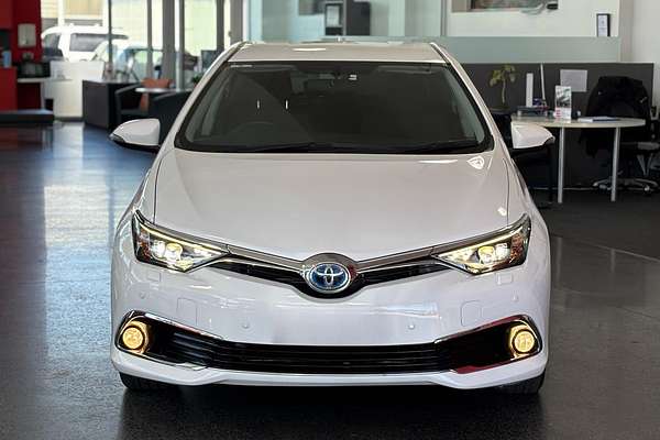 2017 Toyota Corolla Hybrid ZWE186R