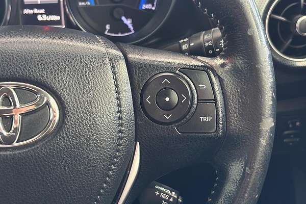 2017 Toyota Corolla Hybrid ZWE186R