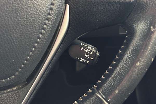 2017 Toyota Corolla Hybrid ZWE186R