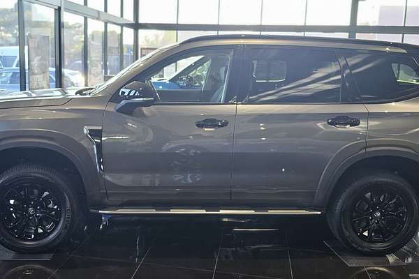 2025 LDV D90 Executive SV9A