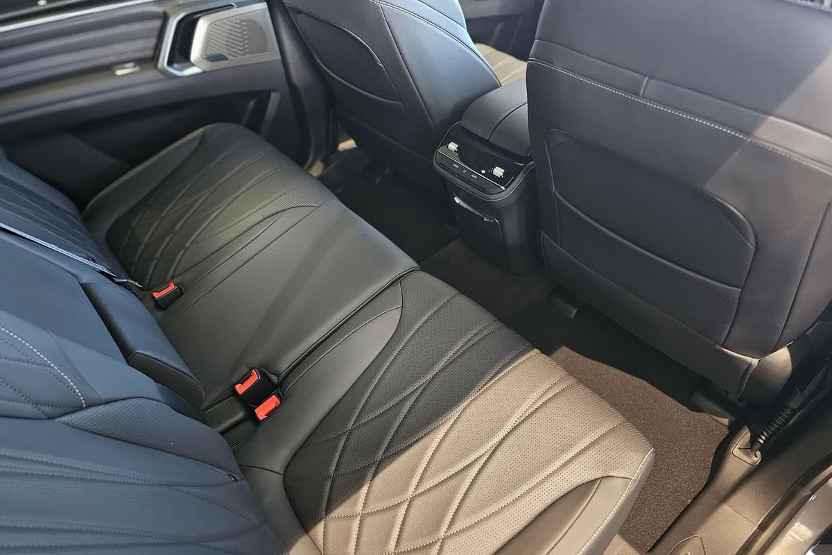 2025 LDV D90 Executive SV9A