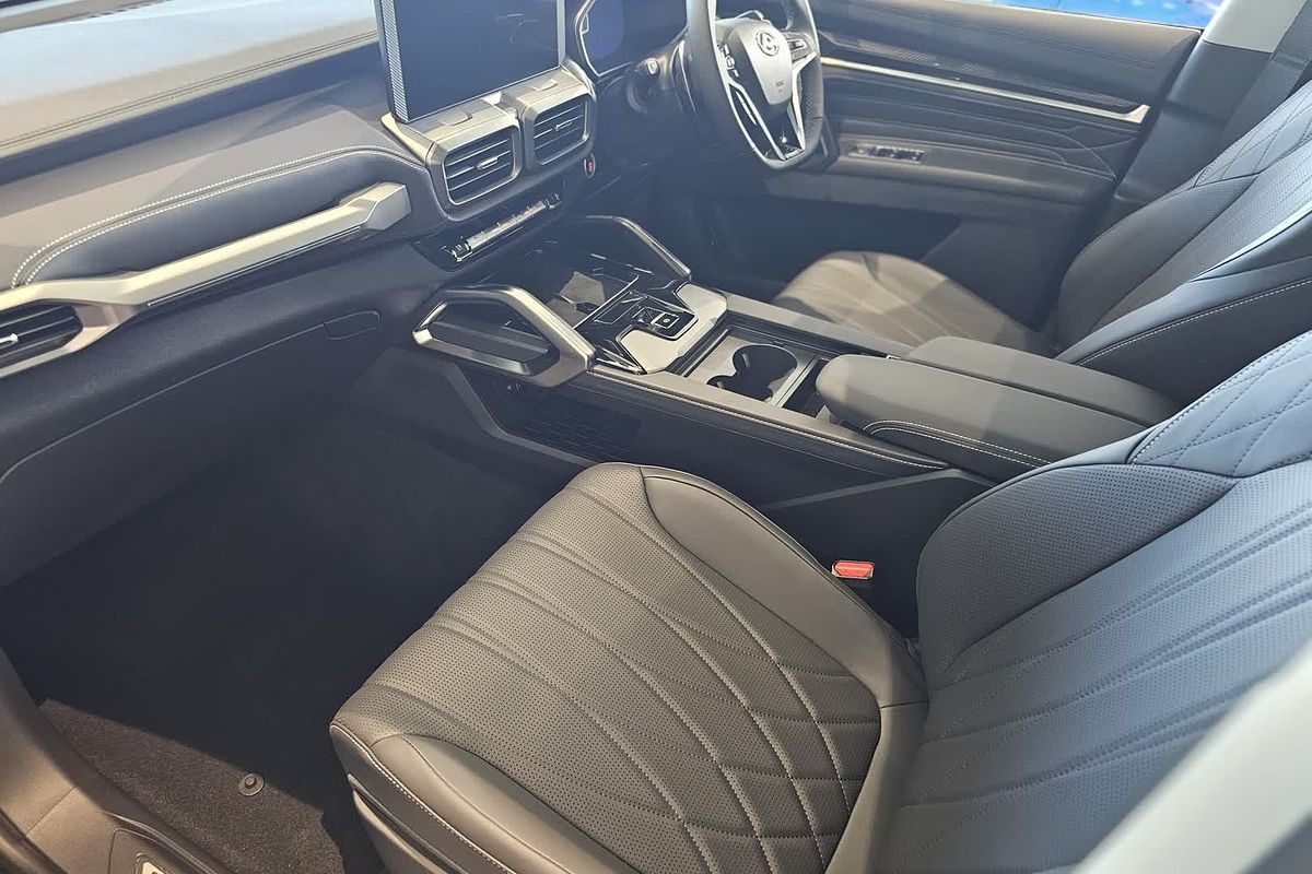 2025 LDV D90 Executive SV9A