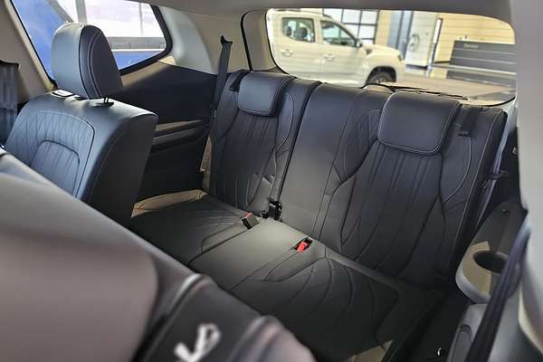 2025 LDV D90 Executive SV9A