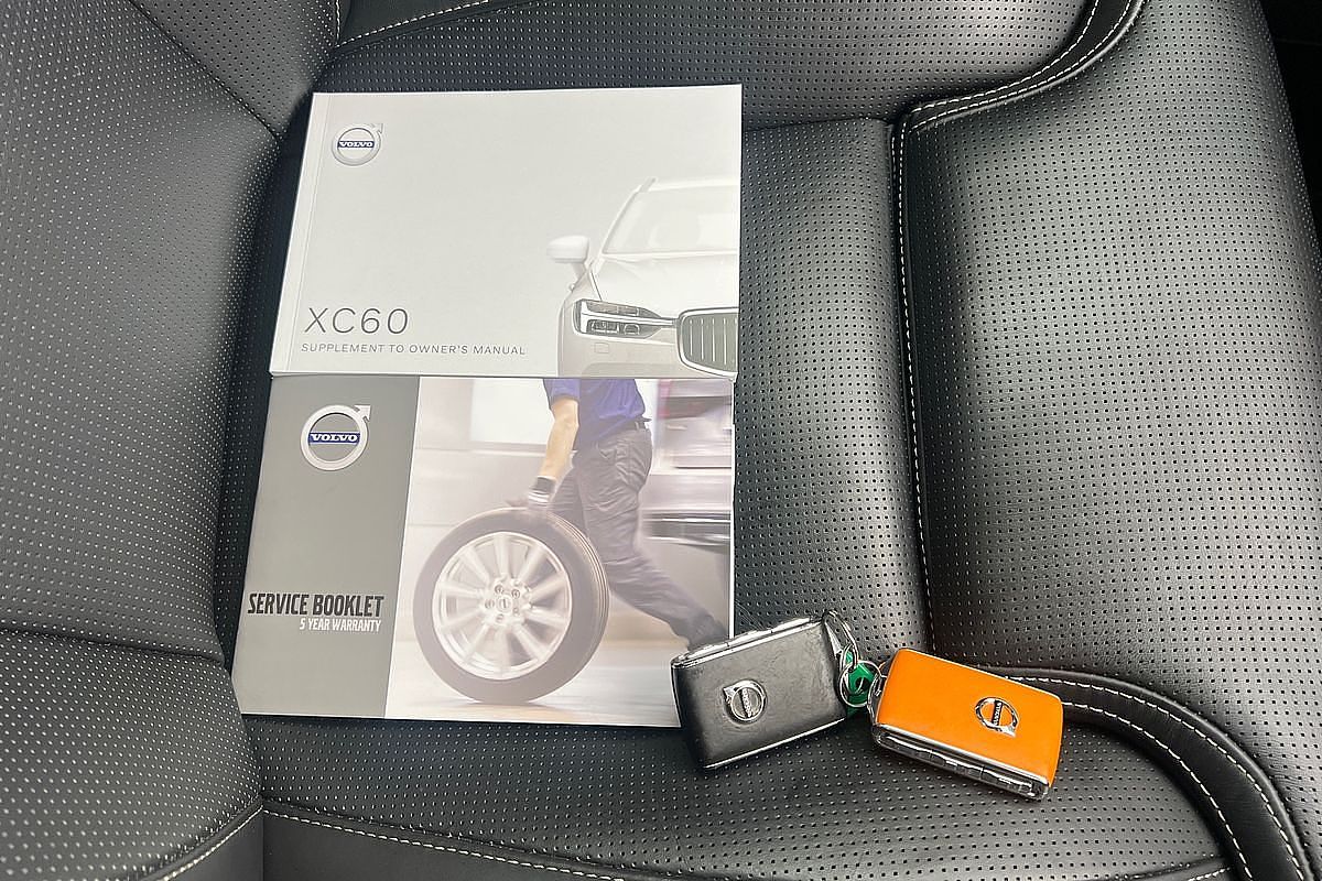 2021 Volvo XC60 T6 R-Design