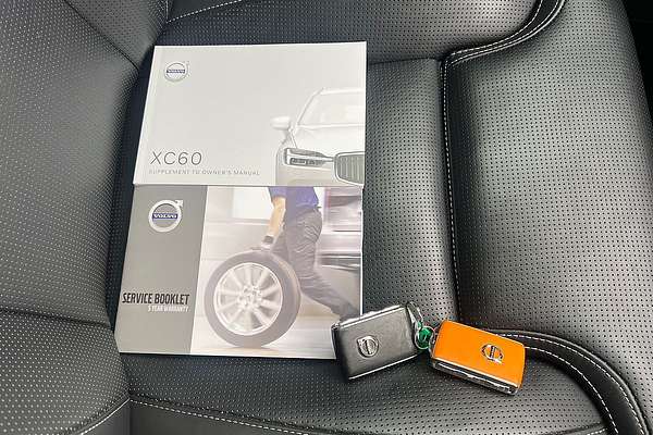 2021 Volvo XC60 T6 R-Design thumb-19