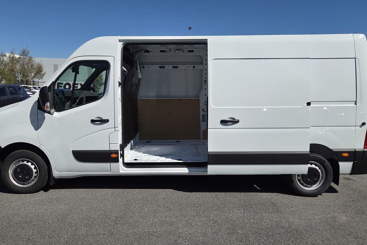 2025 Renault Master Pro 110kW X62 Phase 2 LWB Mid Roof