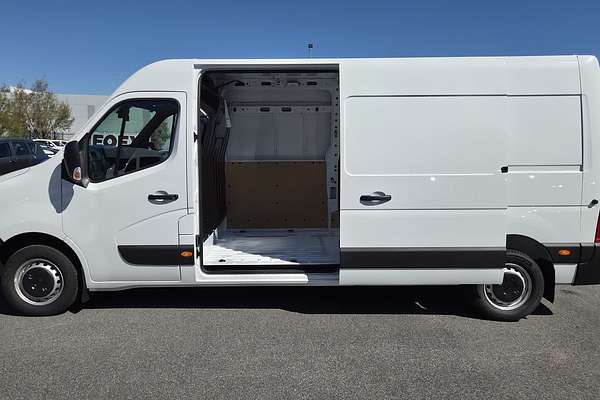 2025 Renault Master Pro 110kW X62 Phase 2 LWB Mid Roof