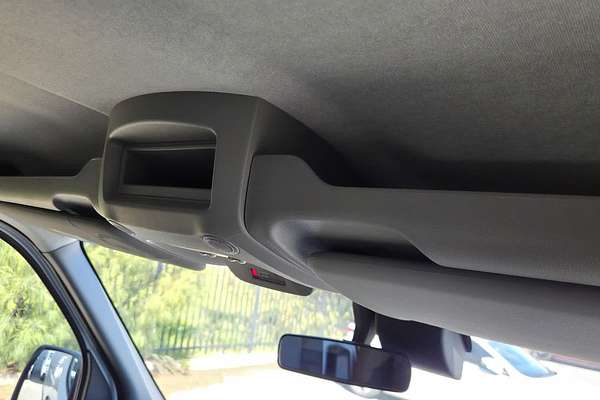 2025 Renault Master Pro 110kW X62 Phase 2 LWB Mid Roof