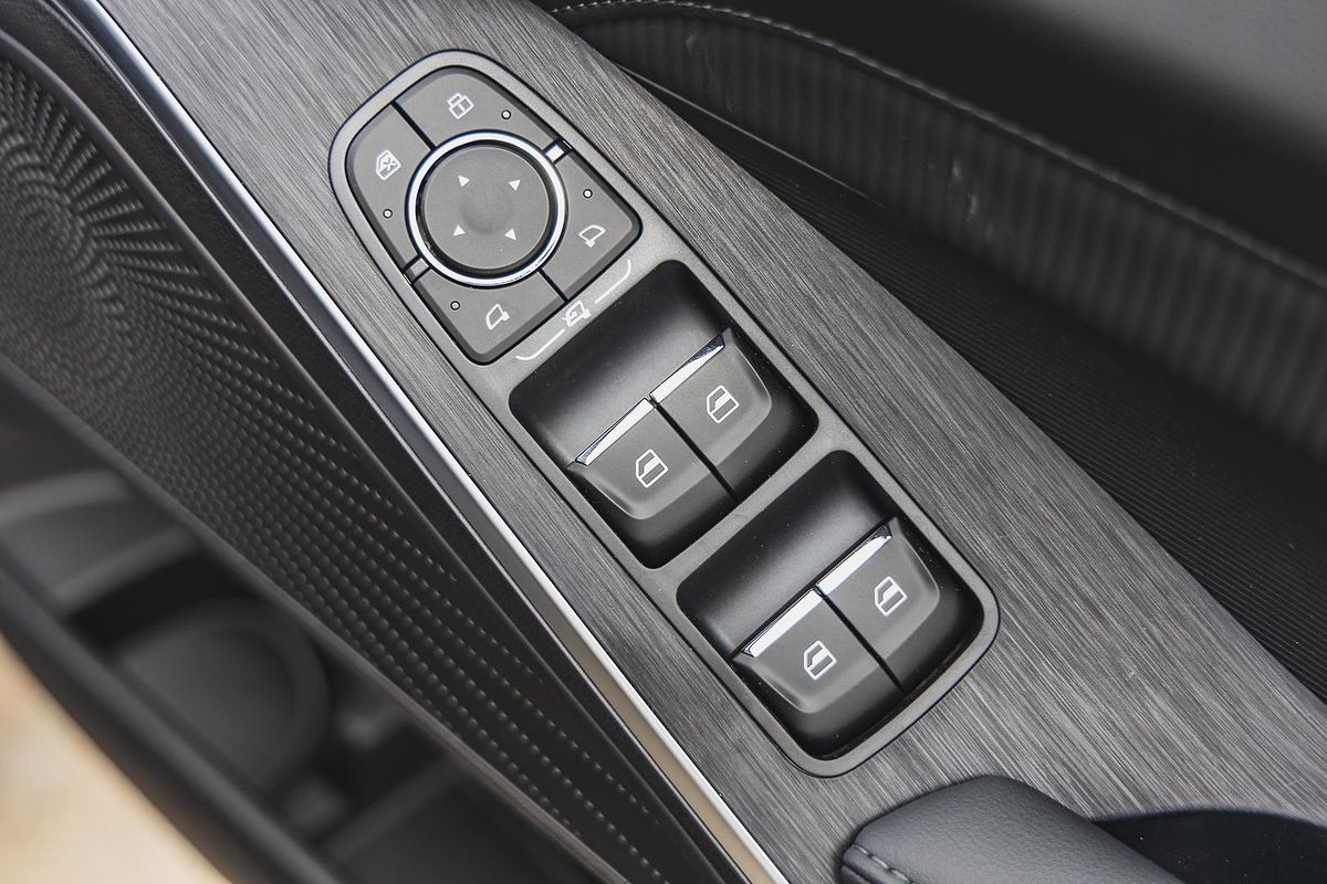 2025 GWM Haval H6 Ultra Hybrid B01