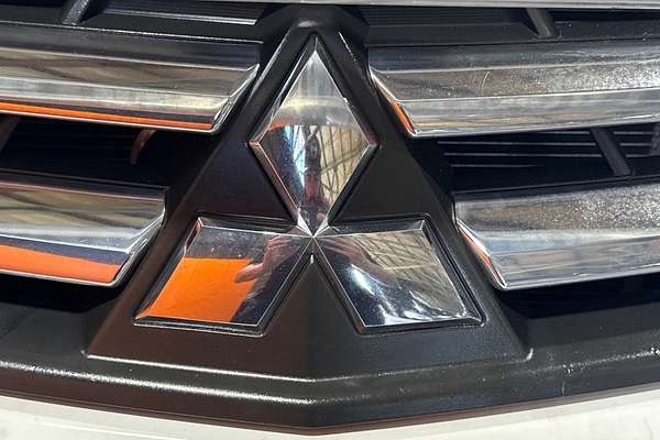 2011 Mitsubishi Triton GL-R MN 4X4