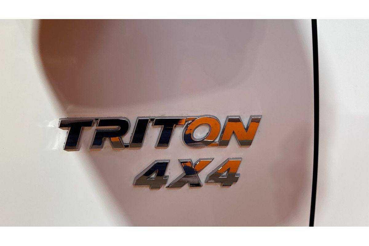 2011 Mitsubishi Triton GL-R MN 4X4