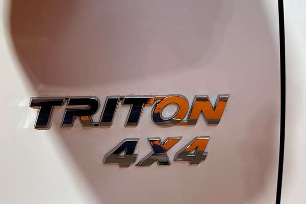 2011 Mitsubishi Triton GL-R MN 4X4