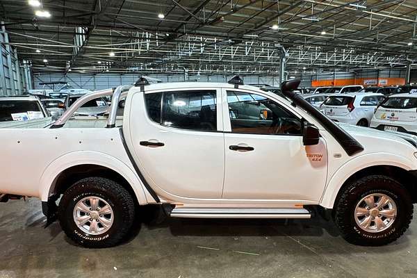 2011 Mitsubishi Triton GL-R MN 4X4