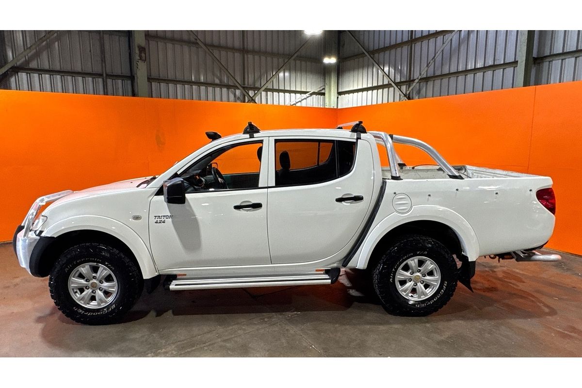2011 Mitsubishi Triton GL-R MN 4X4