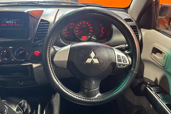 2011 Mitsubishi Triton GL-R MN 4X4