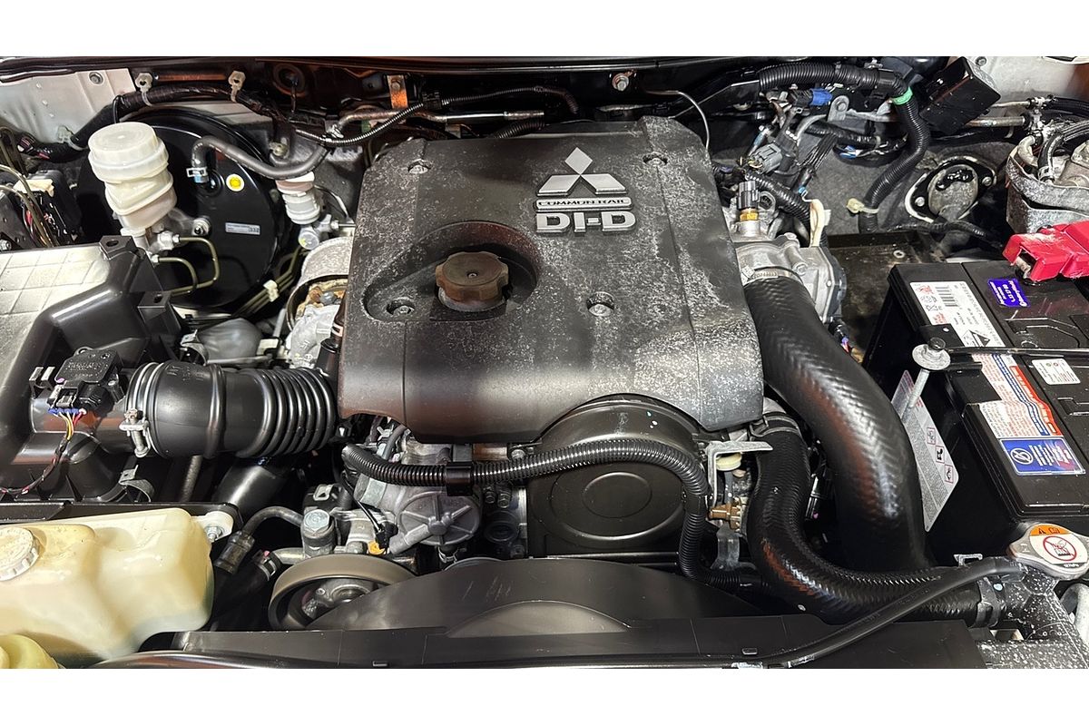 2011 Mitsubishi Triton GL-R MN 4X4