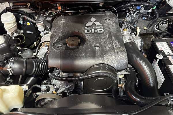 2011 Mitsubishi Triton GL-R MN 4X4