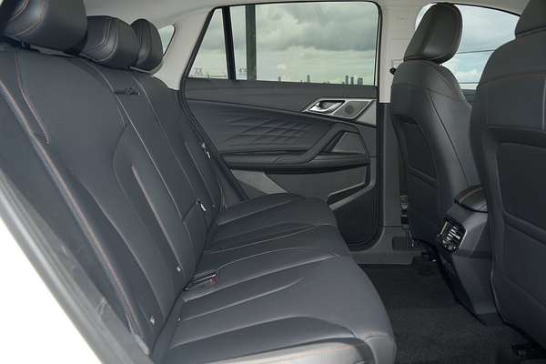 2025 MG HS Hybrid+ Essence AS33H