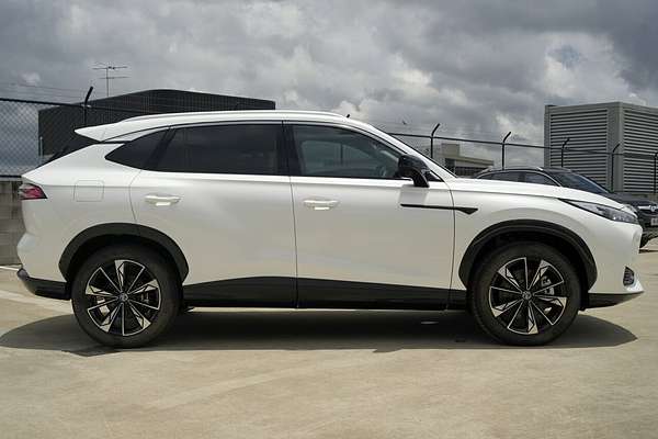 2025 MG HS Hybrid+ Essence AS33H