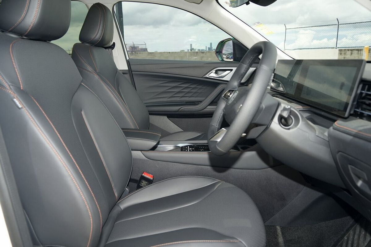 2025 MG HS Hybrid+ Essence AS33H