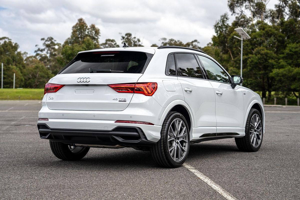 2025 Audi Q3 40 TFSI S line F3