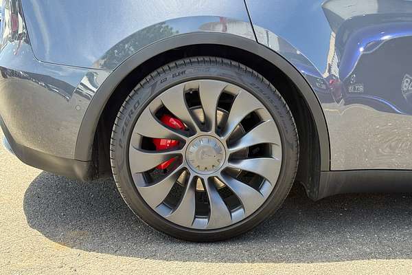 2023 Tesla Model Y Performance