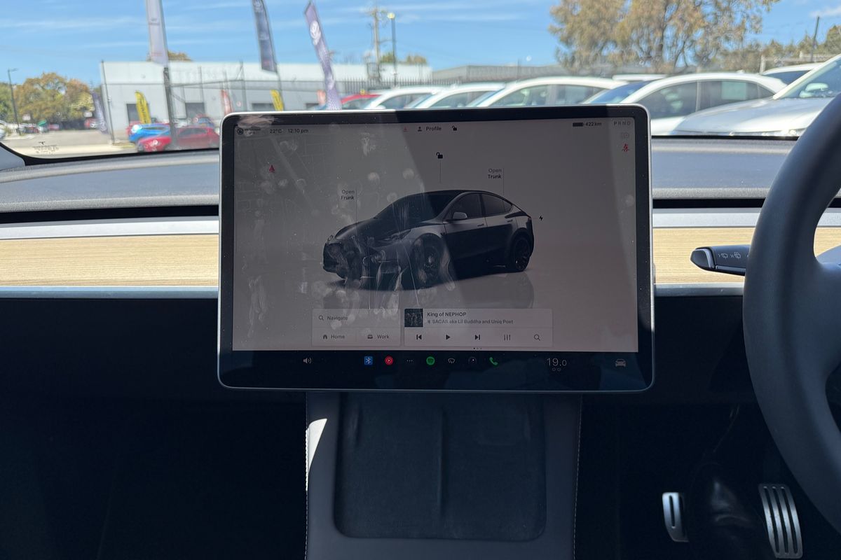 2023 Tesla Model Y Performance