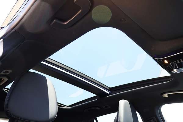 2025 Mercedes-Benz GLC-Class GLC300 X254