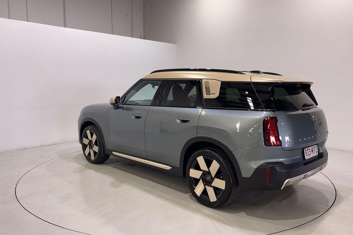 2025 MINI Countryman S Classic U25