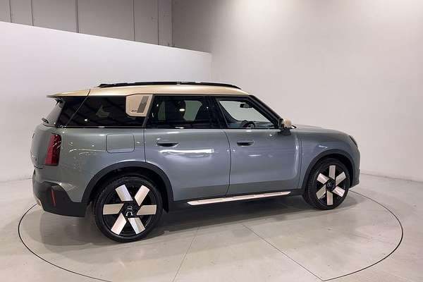 2025 MINI Countryman S Classic U25