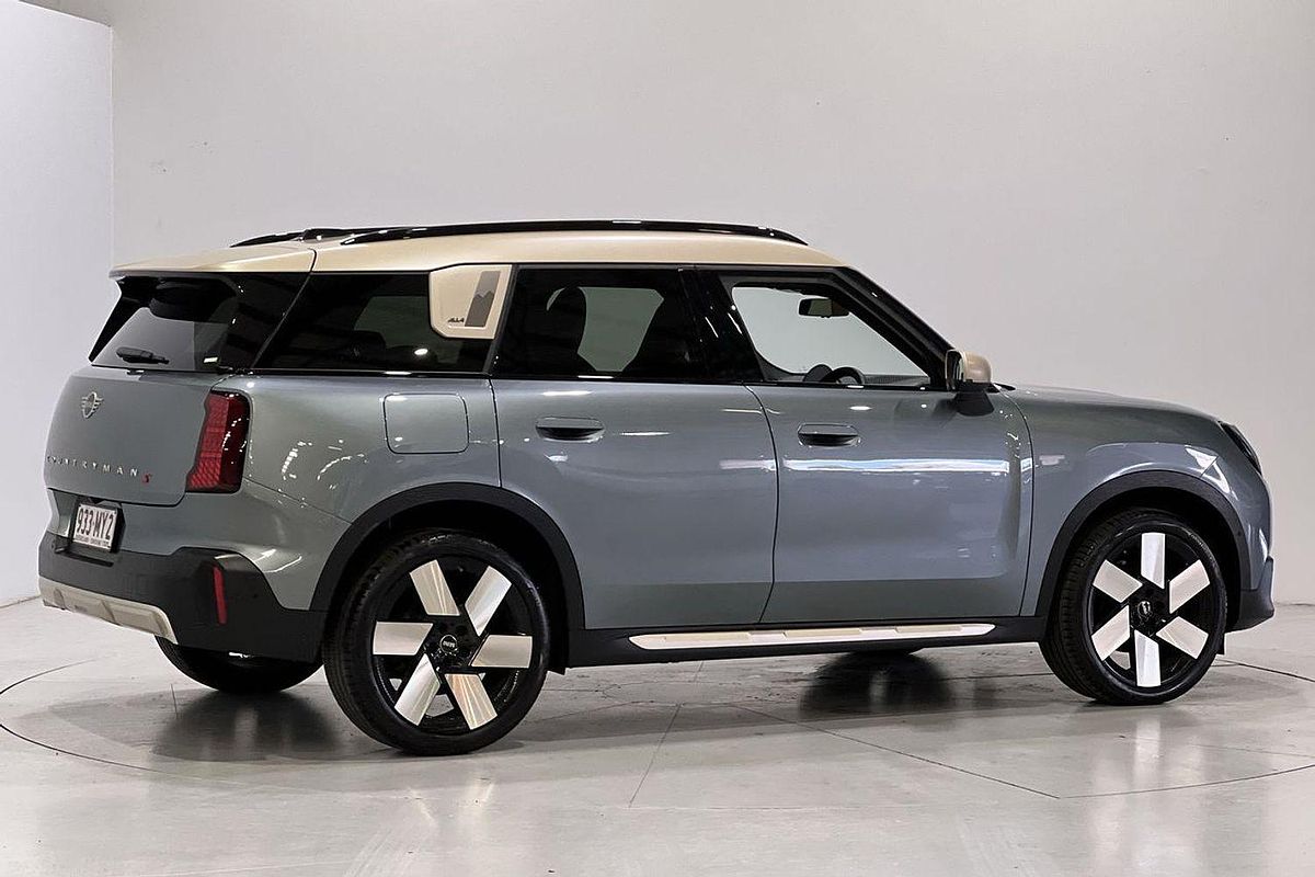 2025 MINI Countryman S Classic U25