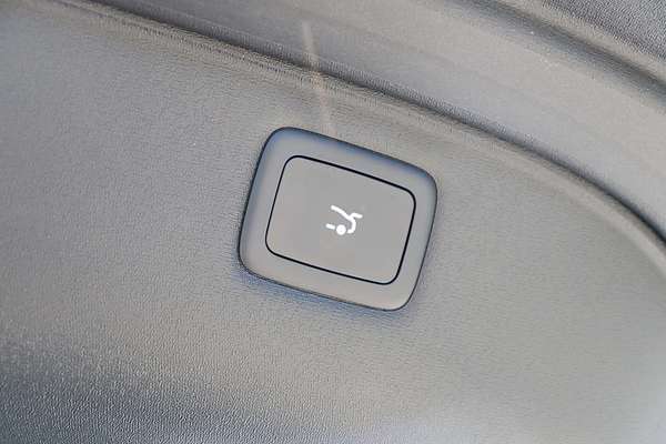 2025 MG IM6 Performance S12L