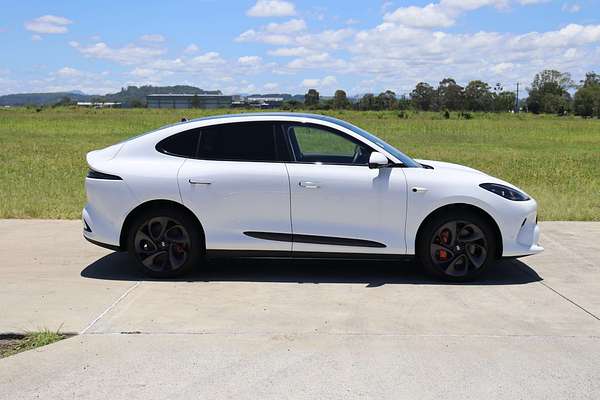 2025 MG IM6 Performance S12L