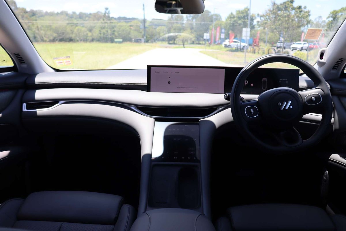 2025 MG IM6 Performance S12L