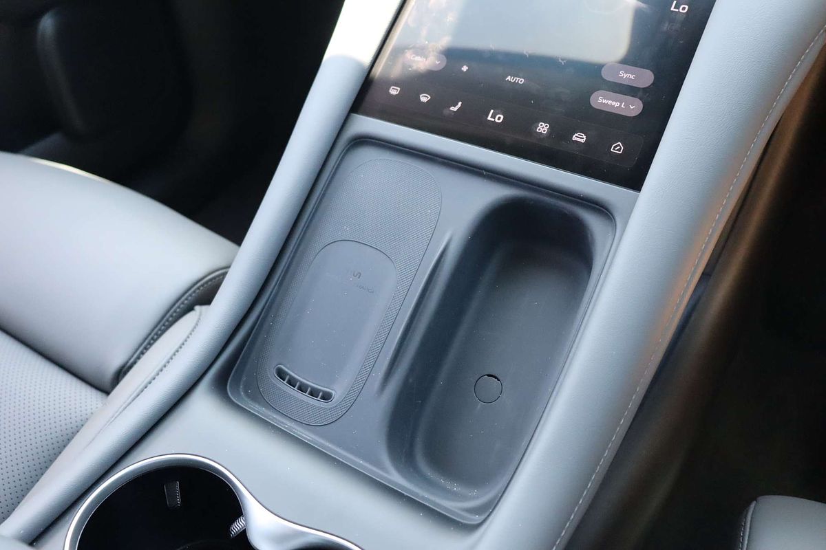 2025 MG IM6 Performance S12L