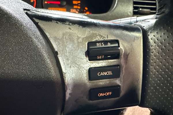 2009 Nissan Navara ST-X D40 4X4