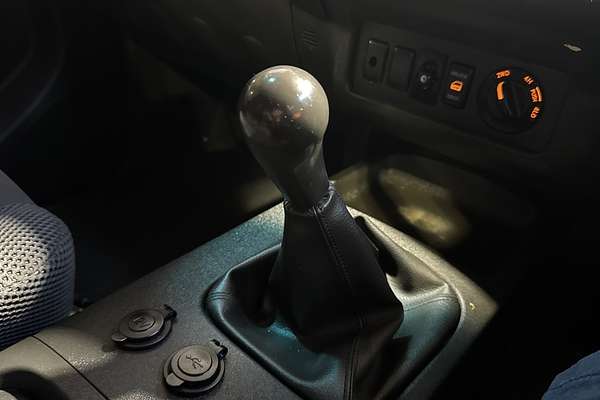 2009 Nissan Navara ST-X D40 4X4