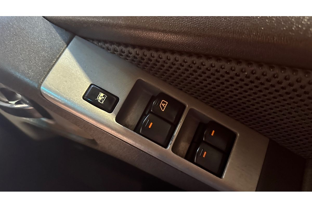 2009 Nissan Navara ST-X D40 4X4