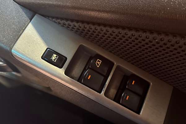 2009 Nissan Navara ST-X D40 4X4