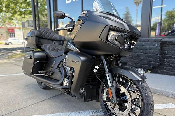 2025 Indian Pursuit Dark Horse 112 Pursuit