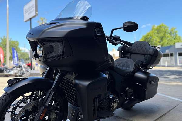 2025 Indian Pursuit Dark Horse 112 Pursuit