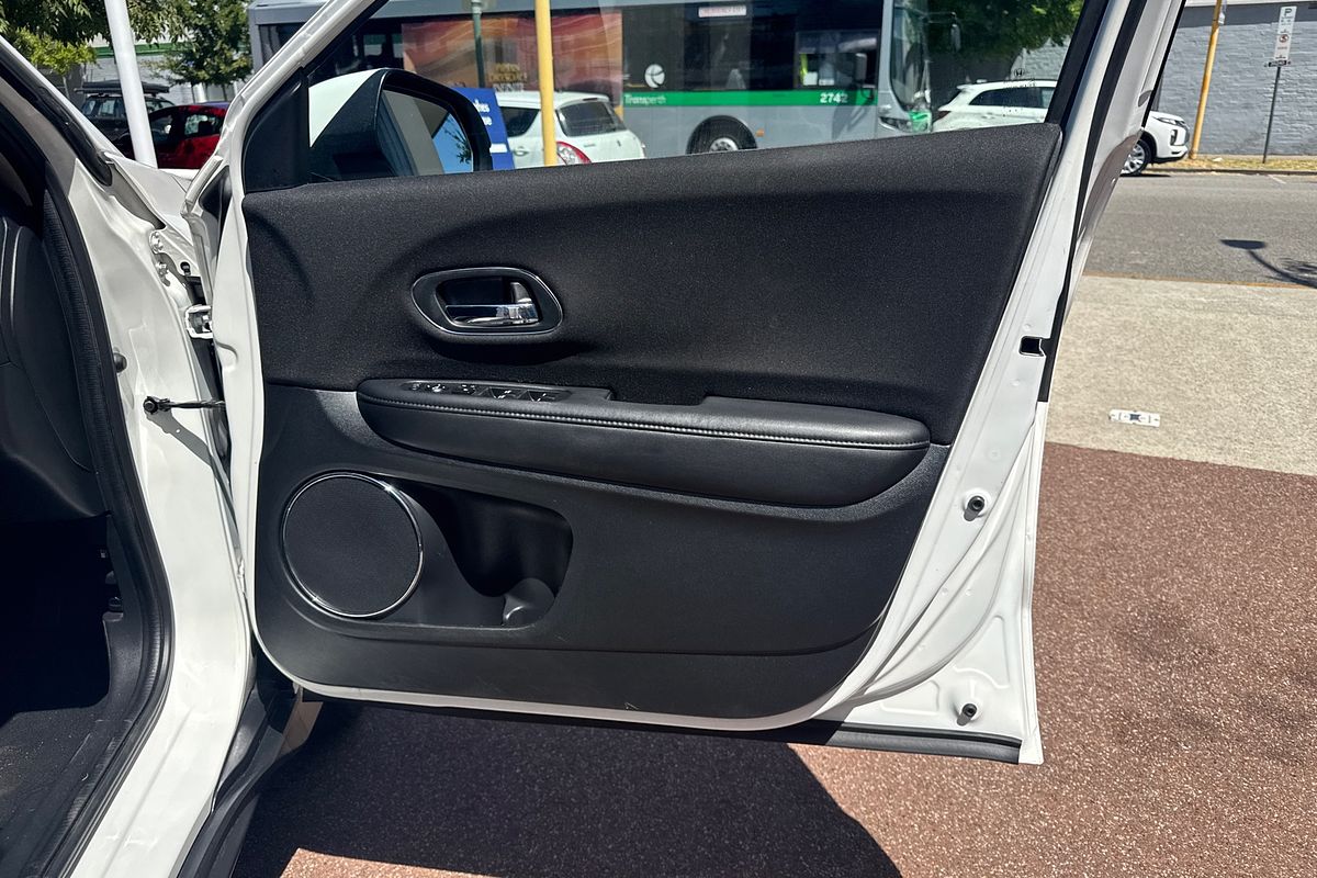 2017 Honda HR-V VTi-S