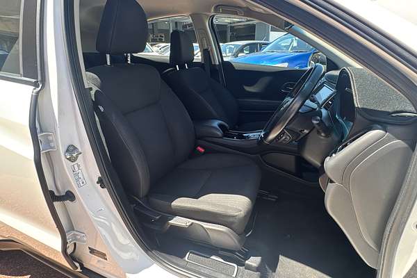 2017 Honda HR-V VTi-S