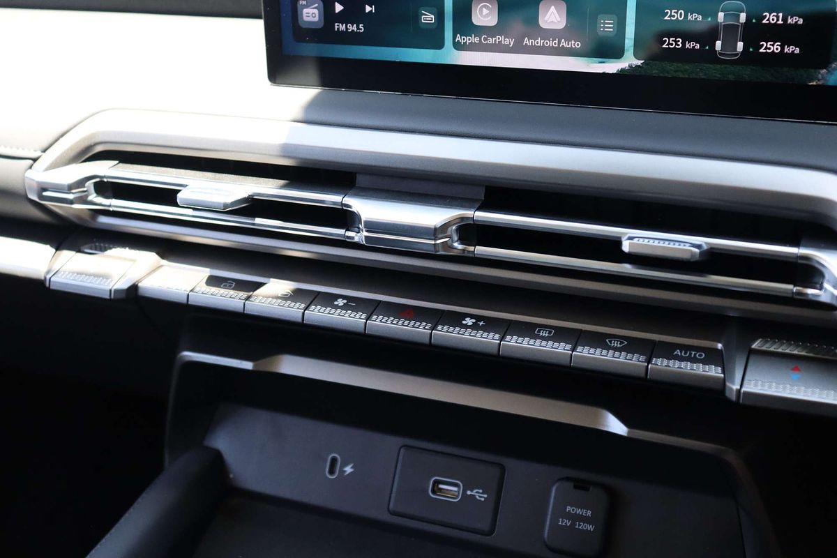 2025 MG MGU9 Explore EKK1C 4X4