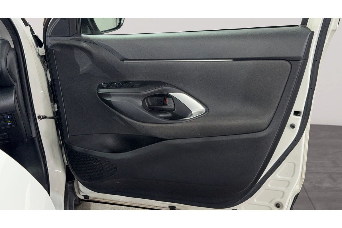 2020 Toyota Yaris Cross Urban MXPB10R