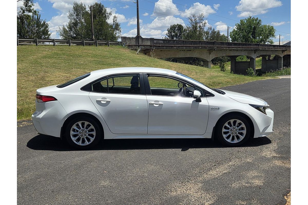 2021 Toyota Corolla Ascent Sport Hybrid ZWE211R