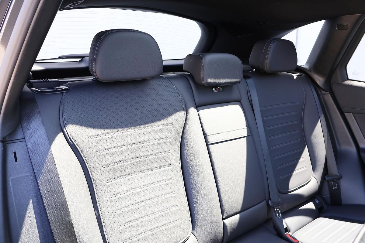 2025 Mercedes-Benz GLC-Class GLC300 X254