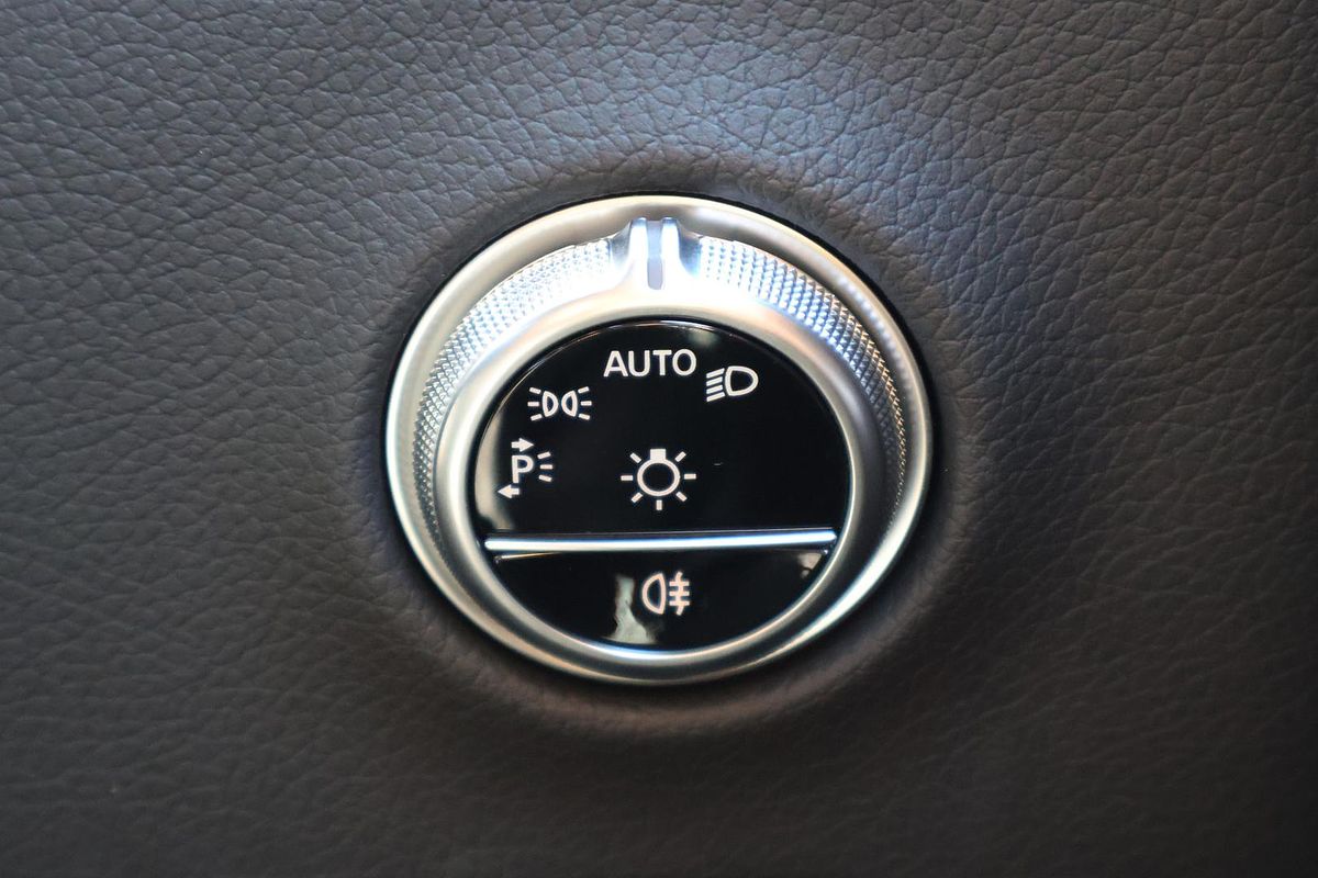 2025 Mercedes-Benz GLC-Class GLC300 X254