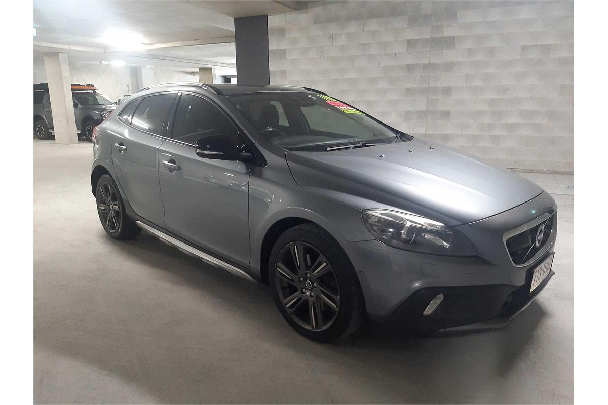 2014 Volvo V40 T5 CROSS COUNTRY M