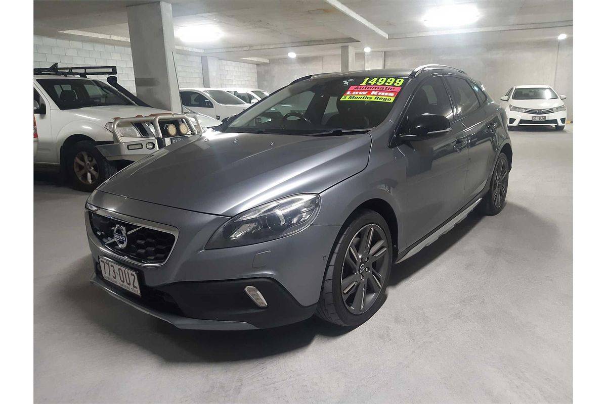 2014 Volvo V40 T5 CROSS COUNTRY M